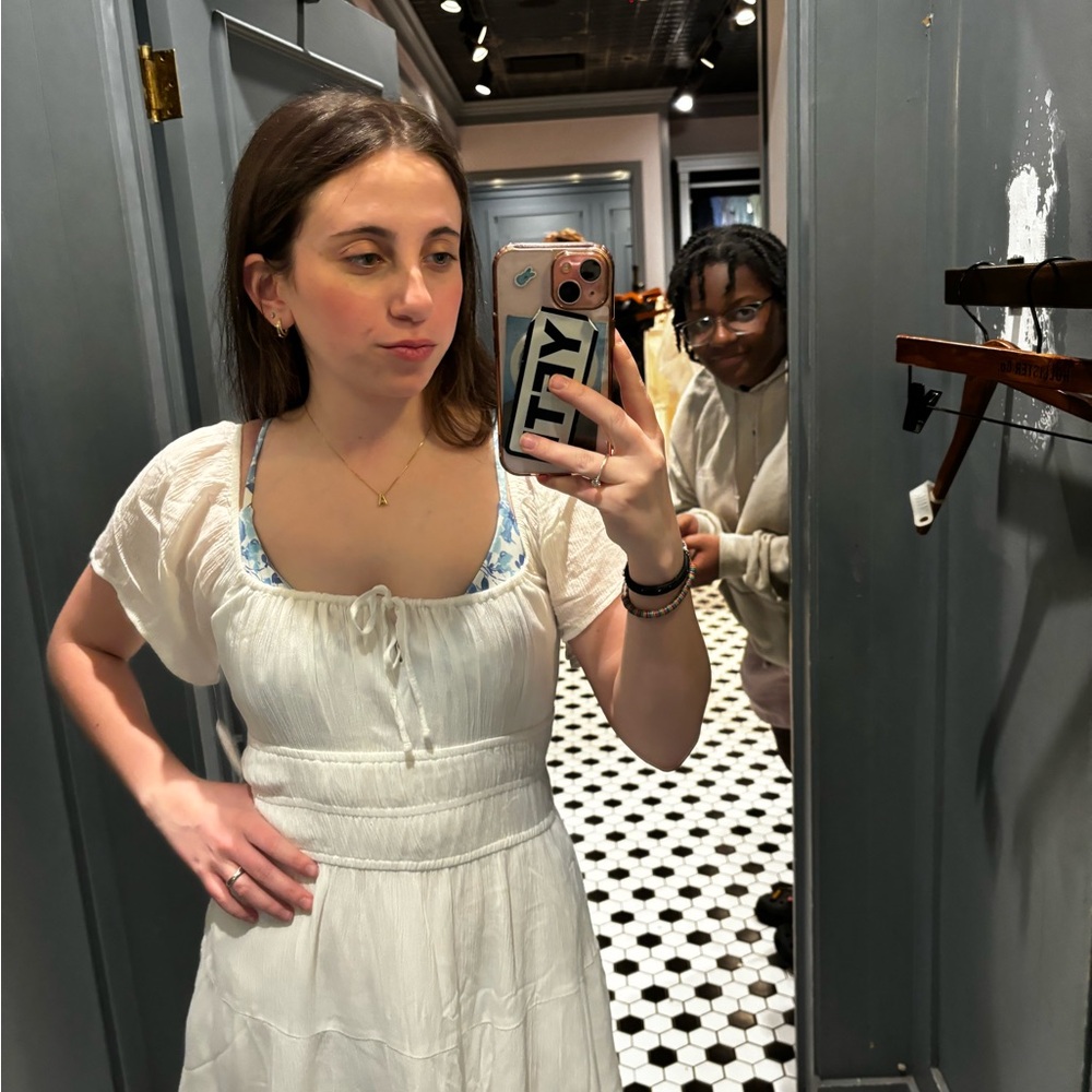Meet your Posher, Alyssa